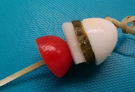 Фото шага рецепта Вегетарианские канапе с каперсами 175387 шаг 9