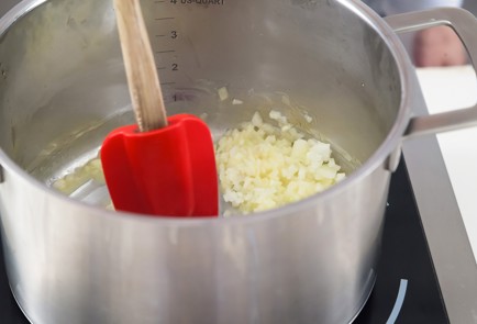Фото шага рецепта Венгерский суп из лесных грибов 80651 шаг 5
