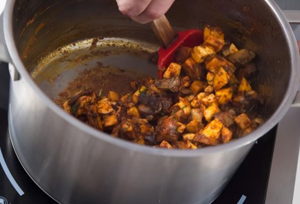 Фото шага рецепта Венгерский суп из лесных грибов 80651 шаг 6