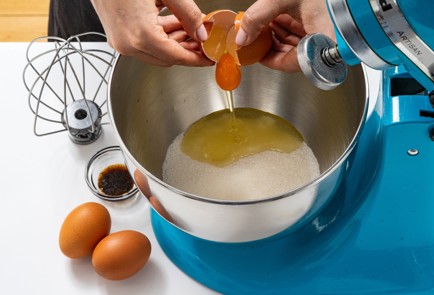 Фото шага рецепта Венские куличи 188911 шаг 3  