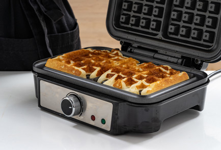 Фото шага рецепта Венские вафли 190675 шаг 9  