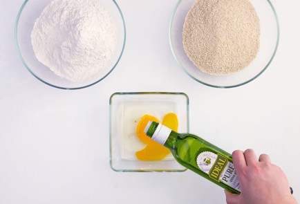 Фото шага рецепта Венский шницель на растительном масле 57702 шаг 1  