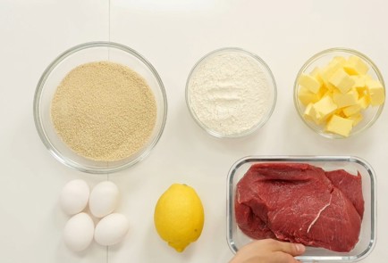 Фото шага рецепта Венский шницель 93442 шаг 1  