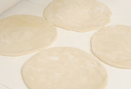 Фото шага рецепта Пирог вертута с брынзой 137123 шаг 4  