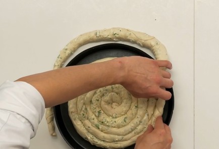 Фото шага рецепта Пирог вертута с брынзой 137123 шаг 8  