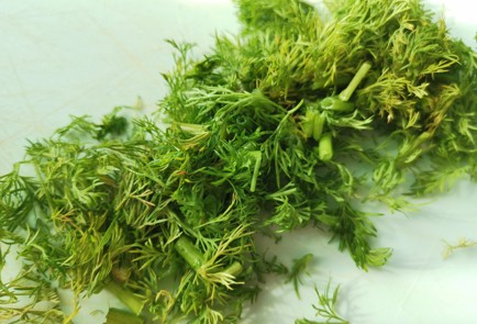 Фото шага рецепта Весенний салат 191569 шаг 1  