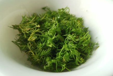 Фото шага рецепта Весенний салат 191569 шаг 2  