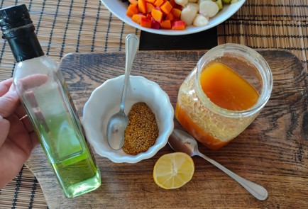 Фото шага рецепта Винегрет из печеных овощей с горчичной заправкой 174253 шаг 12  