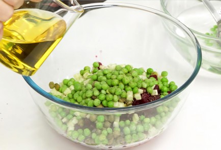 Фото шага рецепта Винегрет с каперсами 81345 шаг 3  