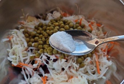 Фото шага рецепта Винегрет с квашеной капустой 187653 шаг 8  