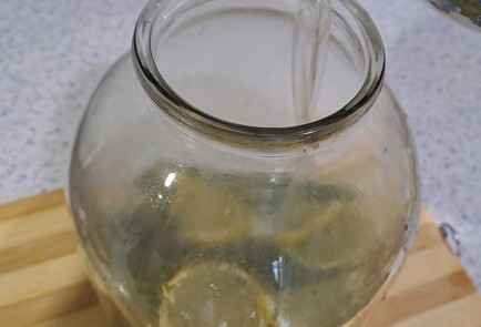 Фото шага рецепта Виноградный компот Мохито на зиму без стерилизации 187099 шаг 11