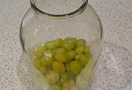 Фото шага рецепта Виноградный компот Мохито на зиму без стерилизации 187099 шаг 7