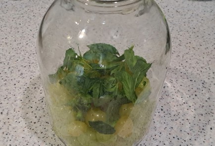 Фото шага рецепта Виноградный компот Мохито на зиму без стерилизации 187099 шаг 9