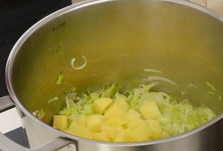 Фото шага рецепта Кремсуп из порея вишисуаз 125383 шаг 5  