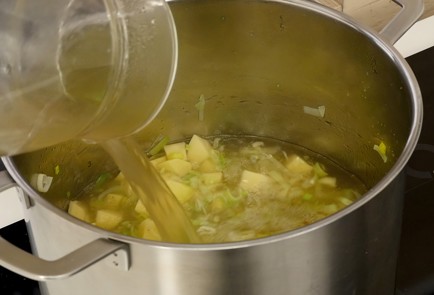 Фото шага рецепта Кремсуп из порея вишисуаз 125383 шаг 6  