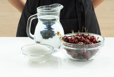 Фото шага рецепта Вишневый компот на зиму 174041 шаг 1  