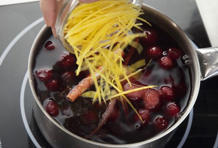 Фото шага рецепта Вишня в остром винном сиропе 19298 шаг 1  