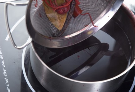 Фото шага рецепта Вишня в остром винном сиропе 19298 шаг 2  