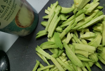 Фото шага рецепта Витаминный салат из капусты 191395 шаг 5  