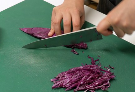 Фото шага рецепта Витаминный салат с ананасом 139184 шаг 1  