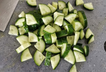 Фото шага рецепта Витаминный салат со сметаной 173577 шаг 2  