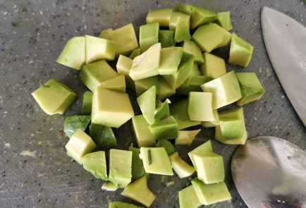 Фото шага рецепта Витаминный салат со сметаной 173577 шаг 4  