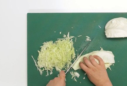 Фото шага рецепта Витаминный салат 139556 шаг 2  