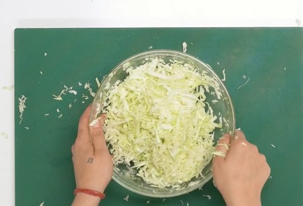 Фото шага рецепта Витаминный салат 139556 шаг 3  