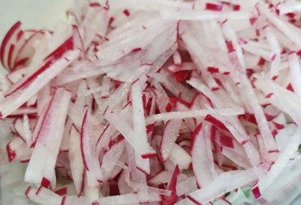 Фото шага рецепта Витаминный салат 189861 шаг 7  