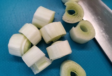 Фото шага рецепта Вок из ширатаки с индейкой 174012 шаг 3  