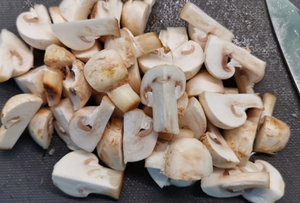 Фото шага рецепта Вок с индейкой грибами и спагетти ширатаки 152917 шаг 3  