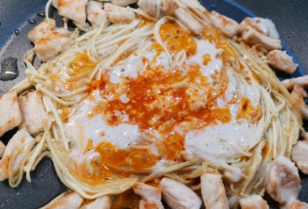 Фото шага рецепта Вок с индейкой 188219 шаг 8