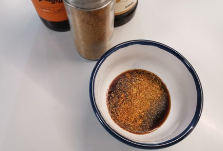 Фото шага рецепта Вок со свининой 188990 шаг 2  