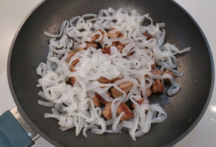 Фото шага рецепта Вок со свининой 188990 шаг 8  