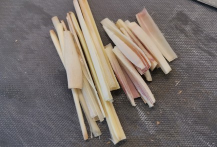 Фото шага рецепта Восточный темный куриный бульон 175604 шаг 13  