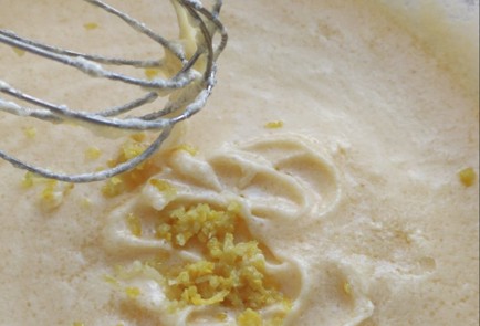 Фото шага рецепта Воздушные кексы с лимонной цедрой 173325 шаг 5  