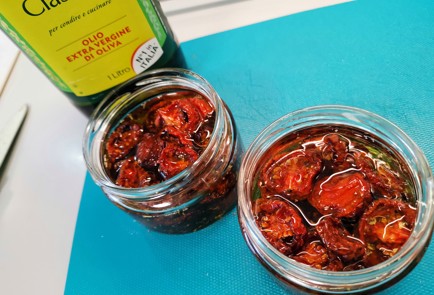 Фото шага рецепта Вяленые помидоры в духовке поитальянски 150967 шаг 9  