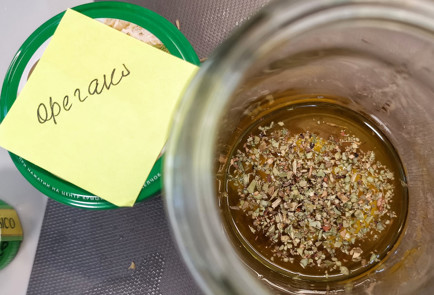 Фото шага рецепта Вяленые в духовке помидоры черри с травами 151556 шаг 10  