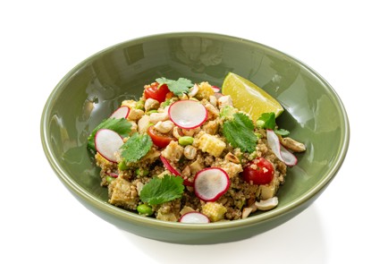 Фото шага рецепта Высокобелковый постный салат с веганской курицей 176029 шаг 10  