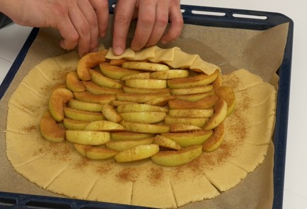 Фото шага рецепта Яблочная галетта 34945 шаг 3