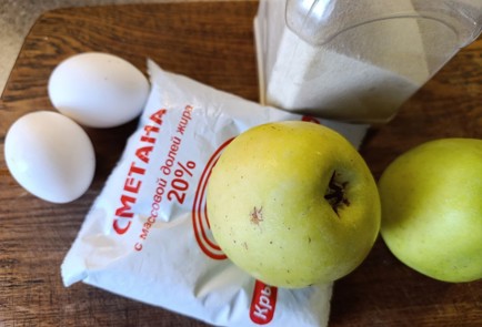 Фото шага рецепта Яблочная запеканка 190833 шаг 1  