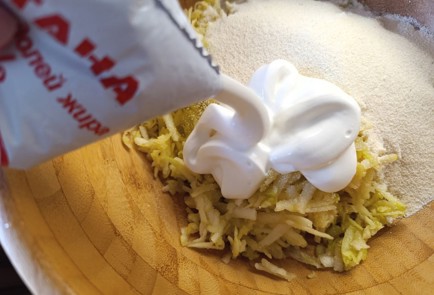 Фото шага рецепта Яблочная запеканка 190833 шаг 4  