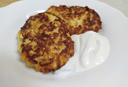 Фото шага рецепта Яблочнотворожные оладьи 190878 шаг 10  