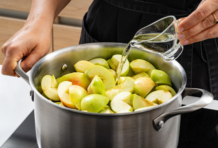 Фото шага рецепта Яблочное пюре на зиму 190047 шаг 4  