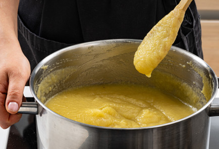 Фото шага рецепта Яблочное пюре на зиму 190047 шаг 7  