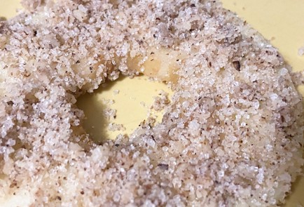 Фото шага рецепта Яблочные колечки в кляре с орехами 173437 шаг 9