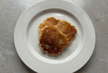 Фото шага рецепта Яблочные оладьи 190267 шаг 10  