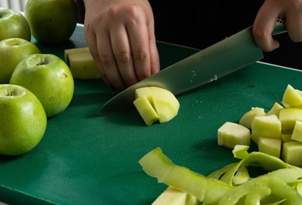 Фото шага рецепта Яблочный чатни 151095 шаг 1  