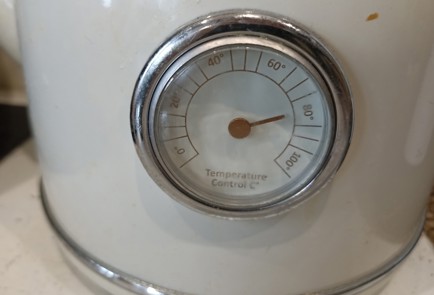 Фото шага рецепта Яблочный чай с корицей 191651 шаг 8  