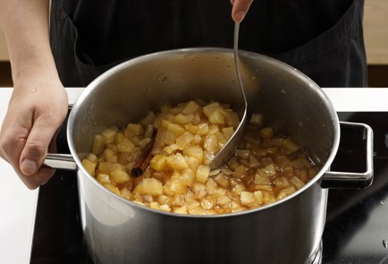 Фото шага рецепта Яблочный джем с корицей 152702 шаг 10  